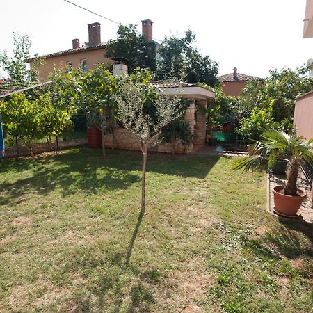 Apartments Maric With Parking Umag Buitenkant foto
