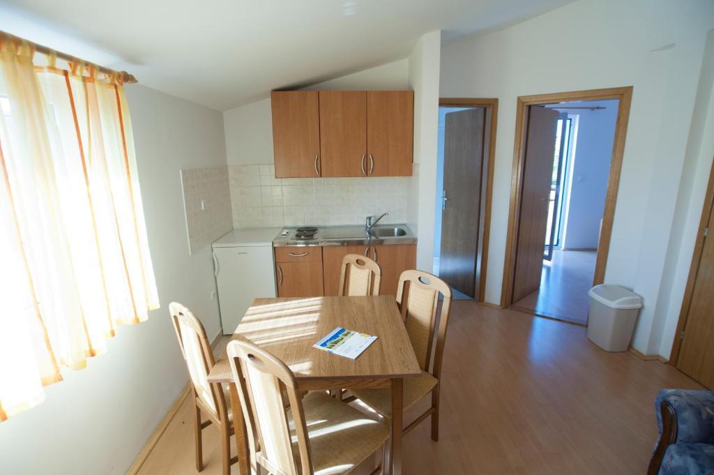 Apartments Maric With Parking Umag Kamer foto